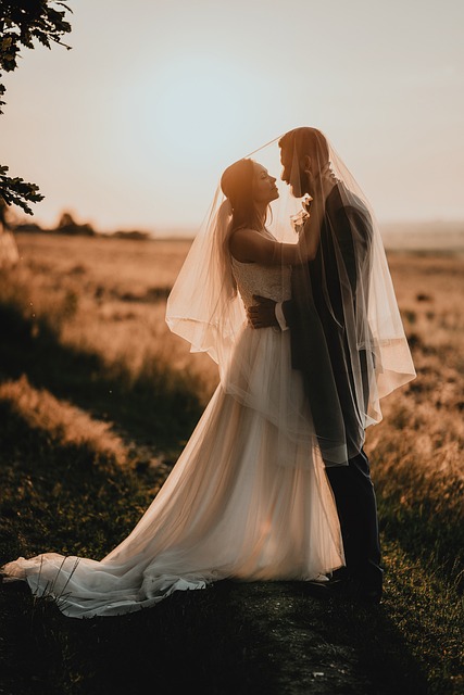 Hoe maak je een save the date kaart?